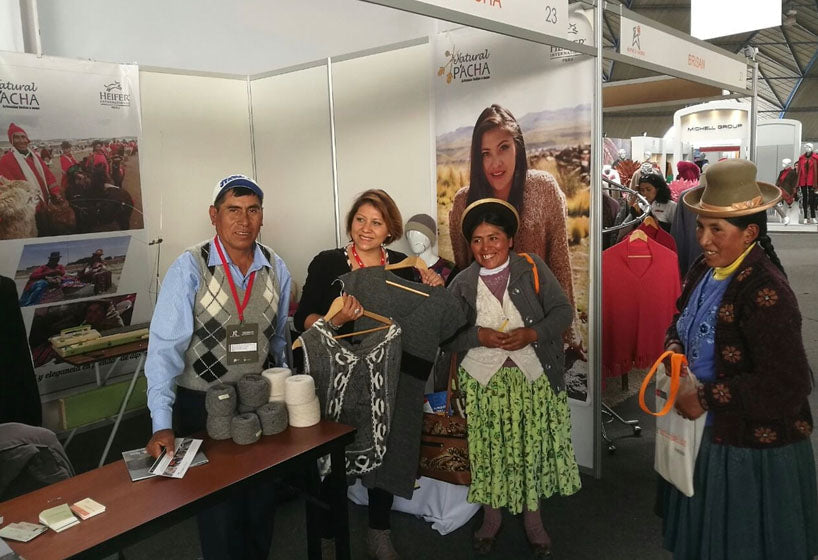 Alpaka Mode von Etiqueta Blanca: Treffen auf der Alpaka Fiesta