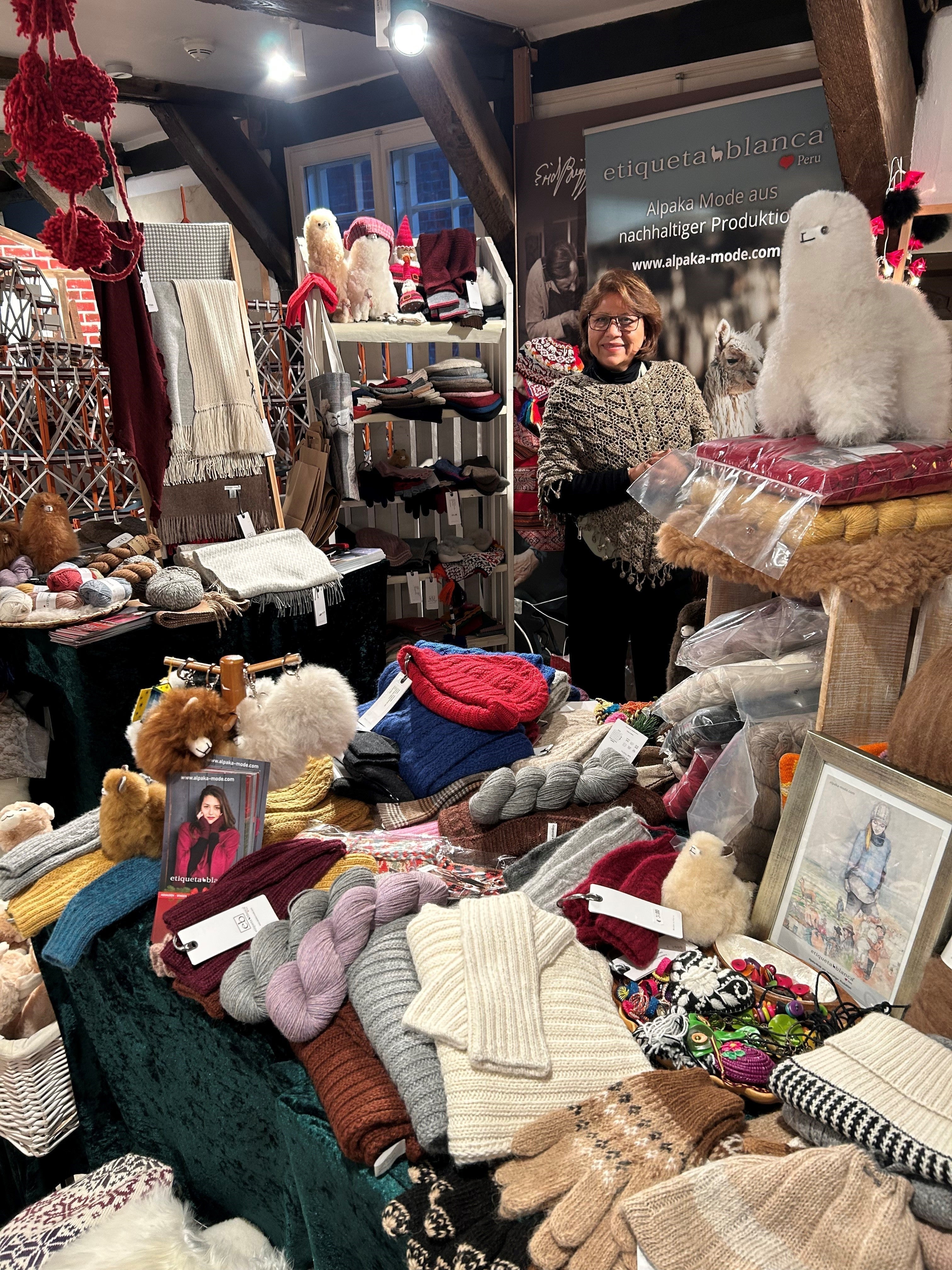 Weihnachtsmarkt des Kunsthandwerks im Marstall
