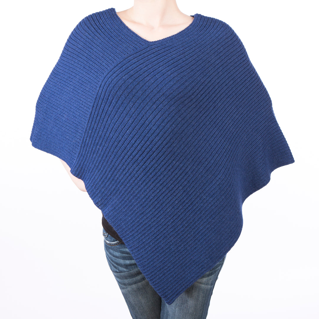 Poncho aus 100% Baby-Alpaka – Fair Fashion aus Peru