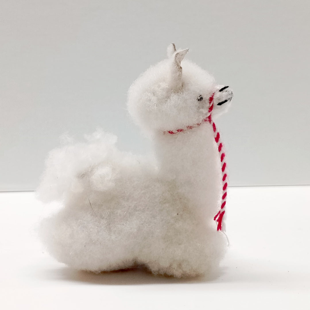Stofftier Lama in Handarbeit