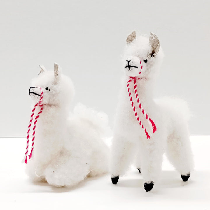 Stofftier Lama in Handarbeit