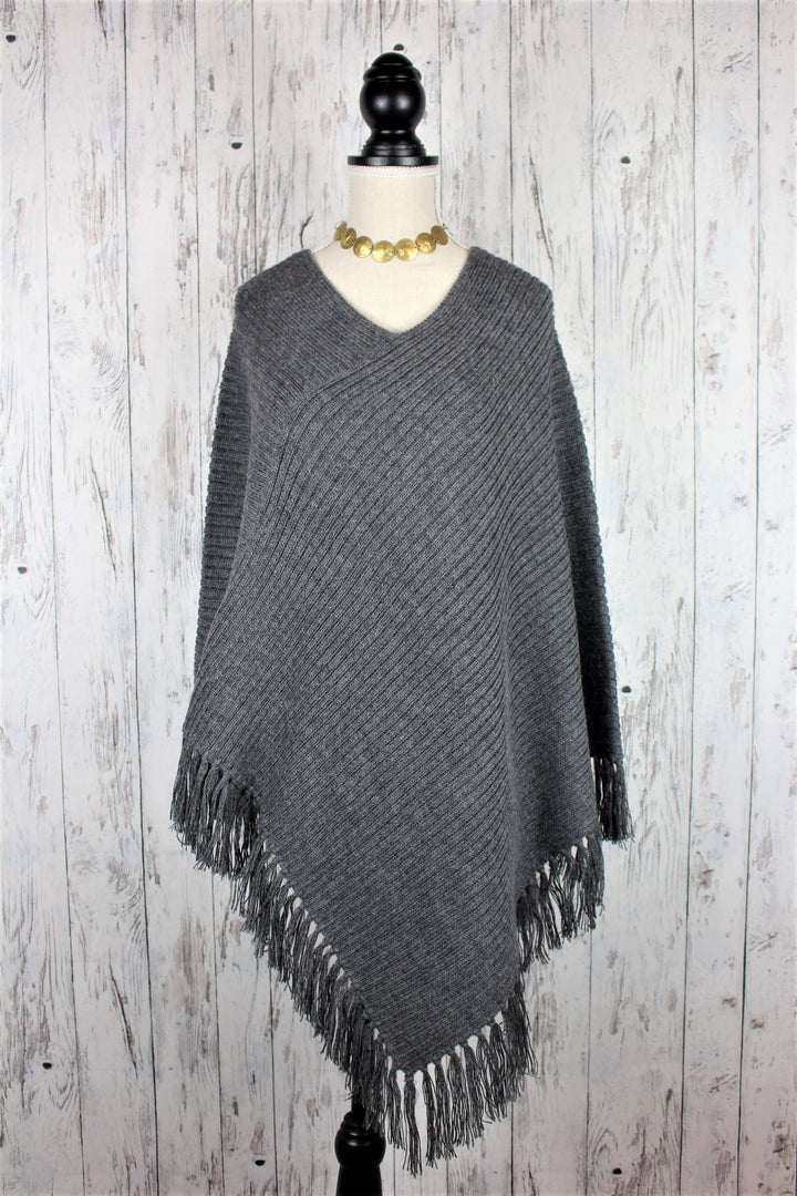 EB06-003_Poncho-mit-Fransen-L_Anthrazit